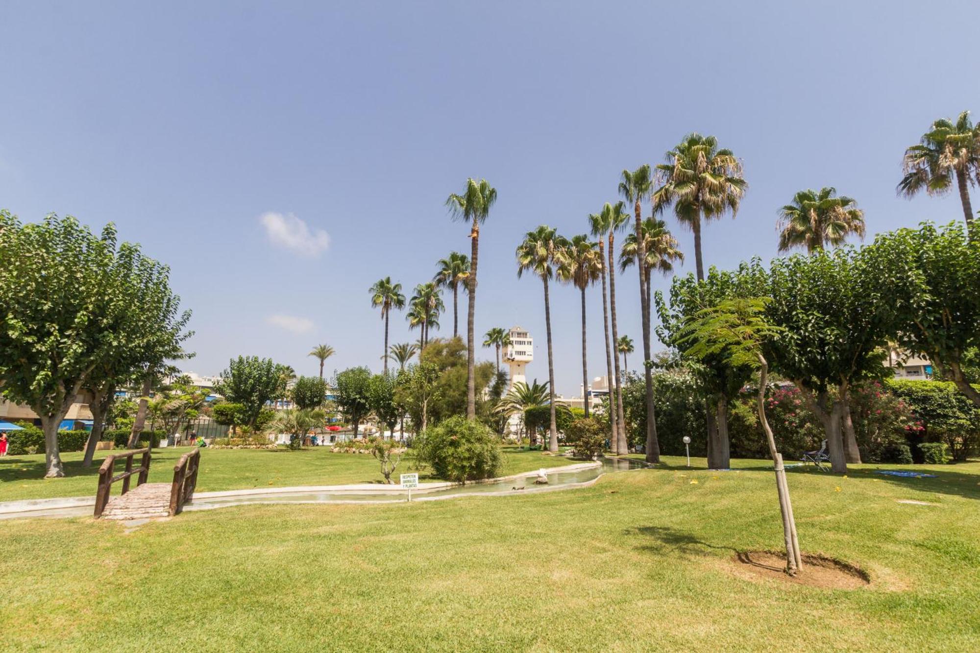 Sunstay Costa Lago Flat I ตอร์เรโมลิโนส ภายนอก รูปภาพ