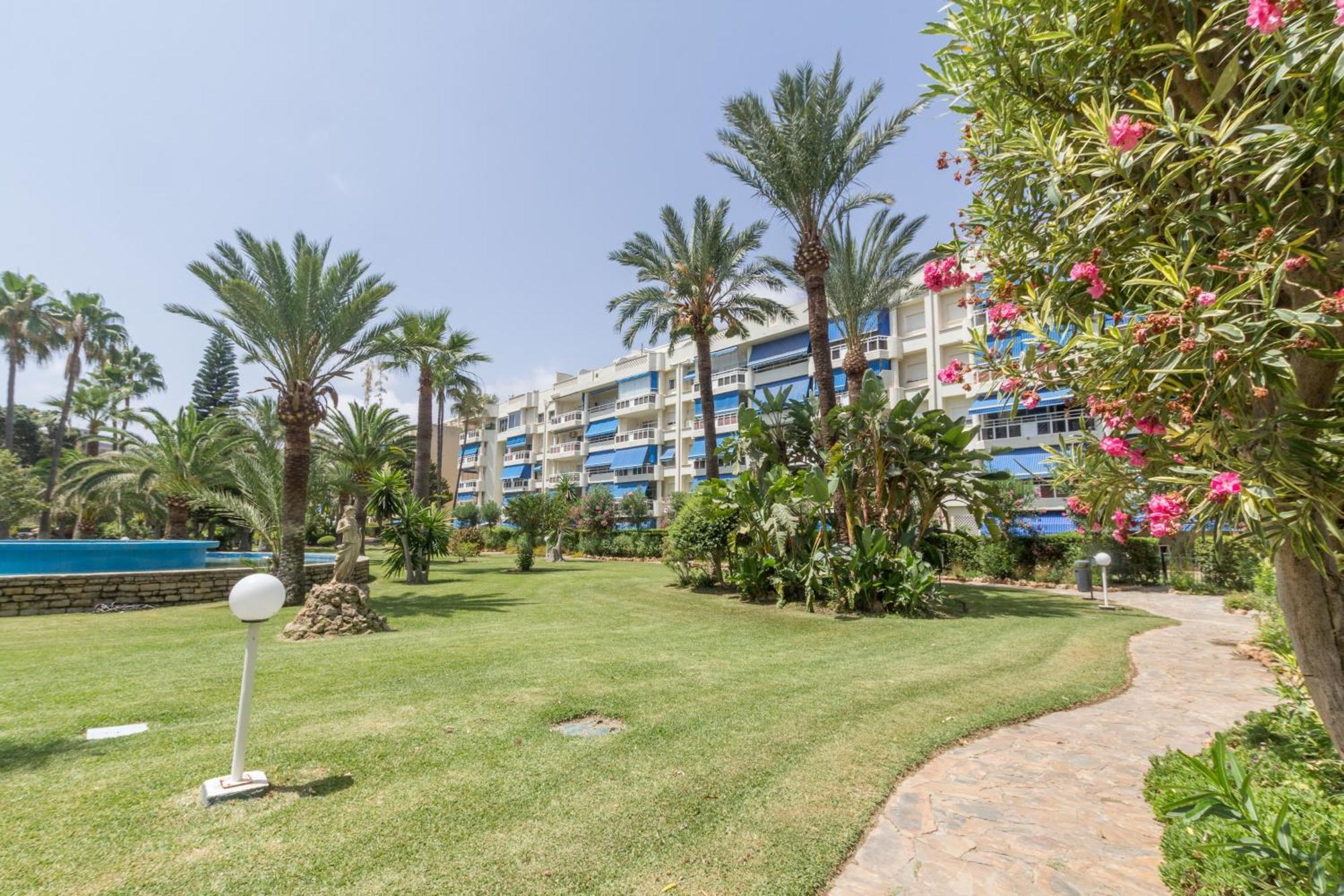Sunstay Costa Lago Flat I ตอร์เรโมลิโนส ภายนอก รูปภาพ